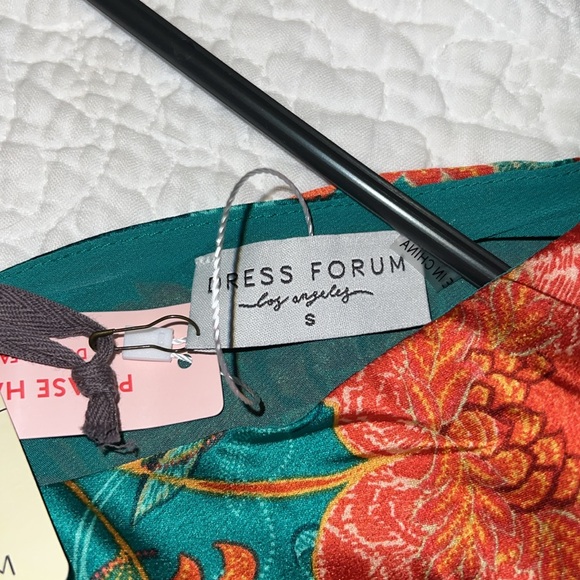 Dress Forum-Flower Midi Dress/Never worn w/ tags - Picture 4 of 5